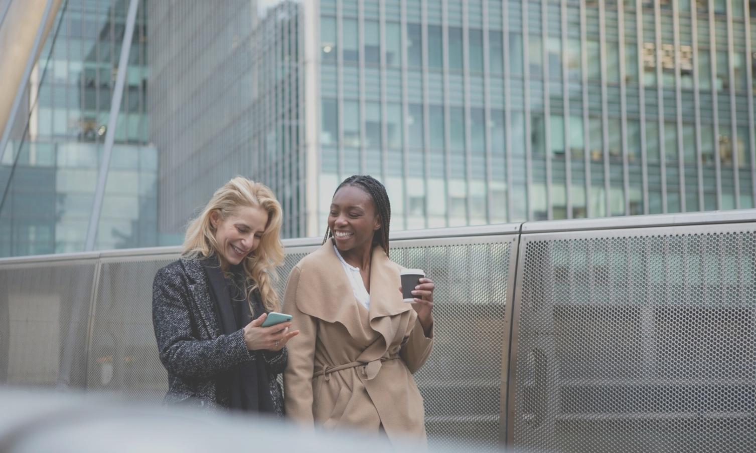 Espacio de trabajo con análisis financiero detallado